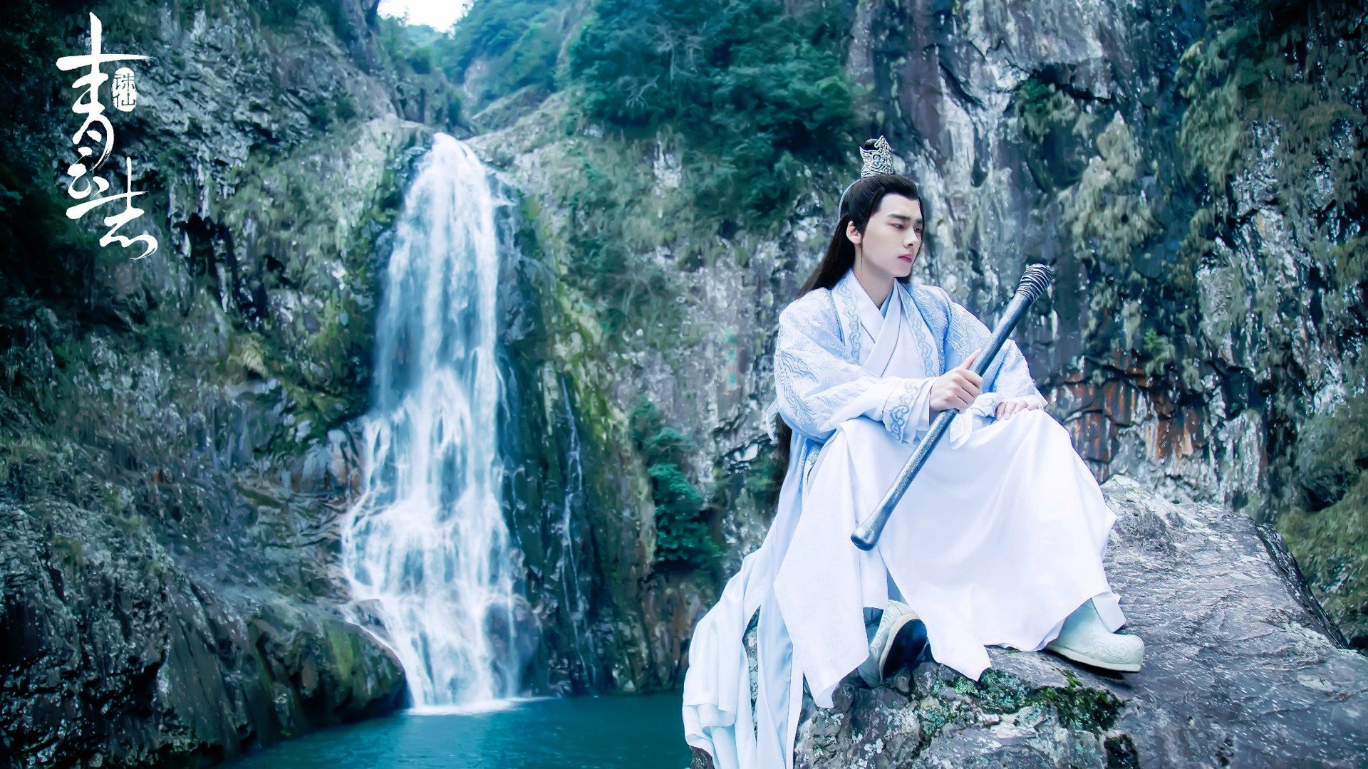 “荒野之战：沙丘与泥泞的极限追逐”，荒漠沙丘在哪