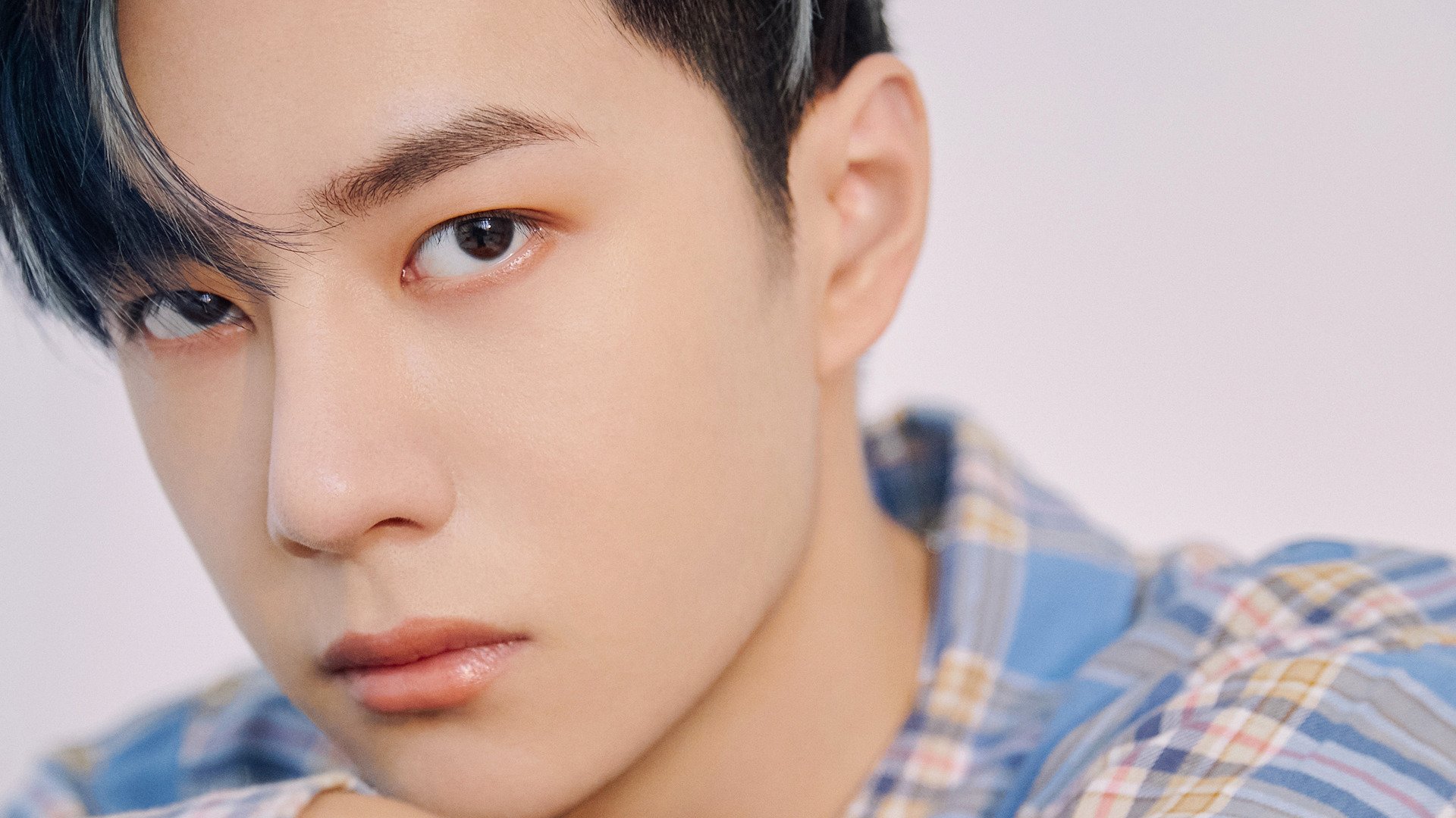 《Xiaohu：领军RNG再次冲击世界冠军》，rng夺冠小虎